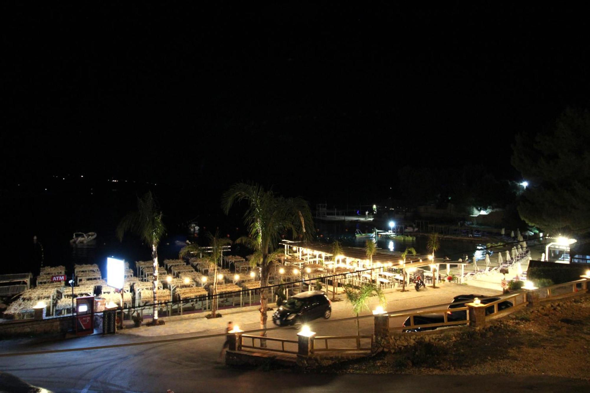 Melina'S Seaside Retreat Aparthotel Ksamil Ngoại thất bức ảnh