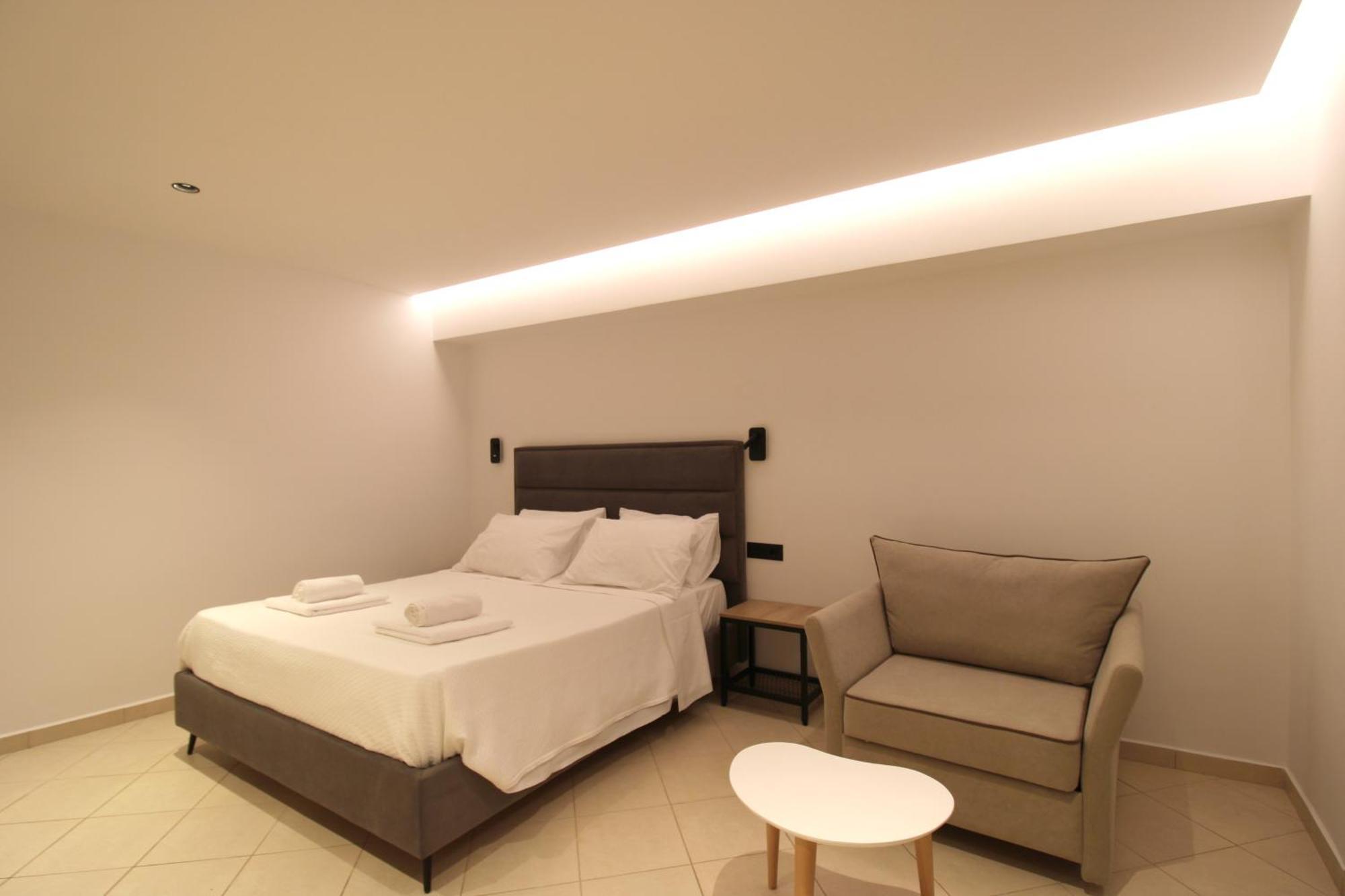 Melina'S Seaside Retreat Aparthotel Ksamil Ngoại thất bức ảnh