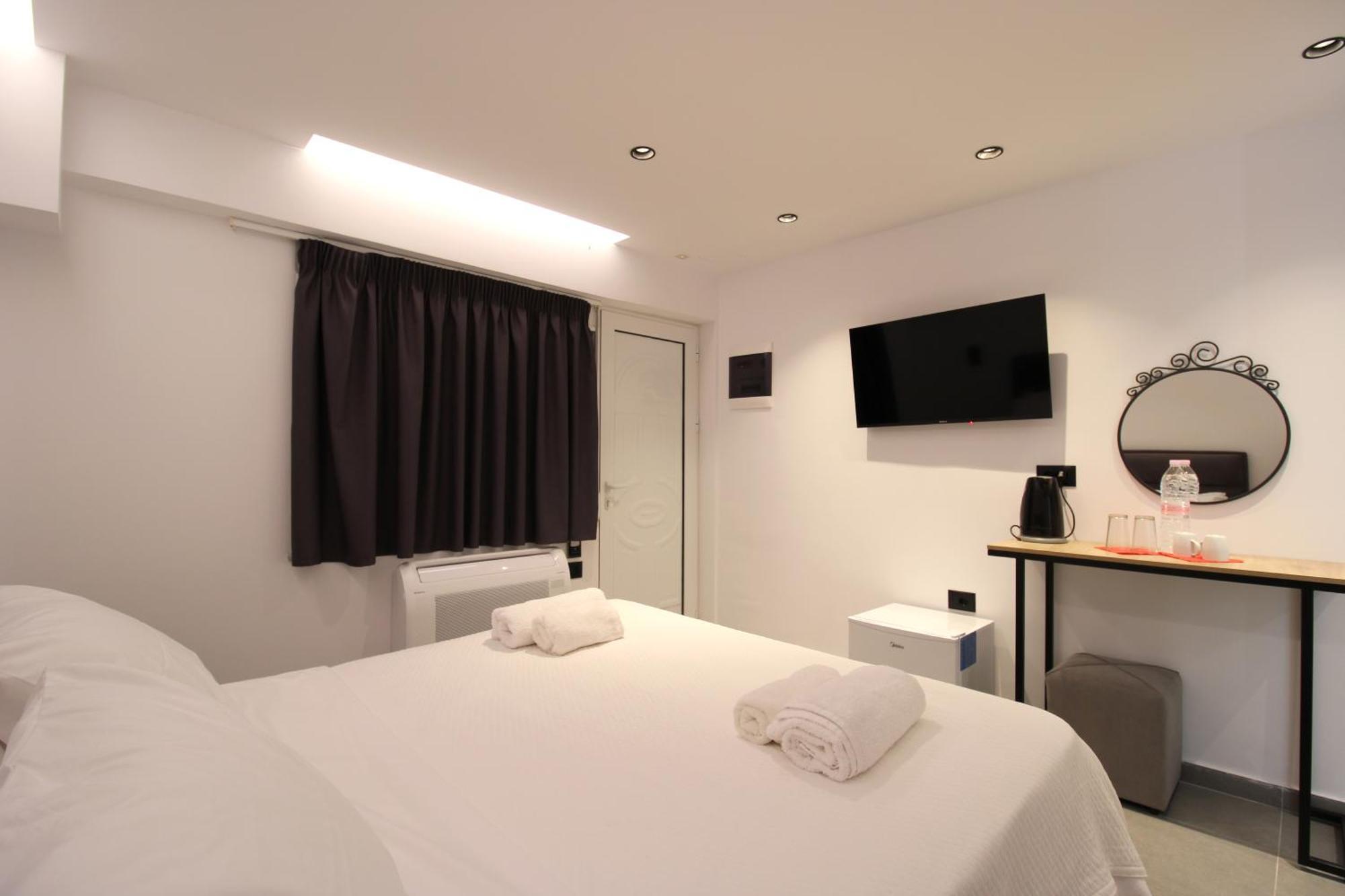 Melina'S Seaside Retreat Aparthotel Ksamil Ngoại thất bức ảnh