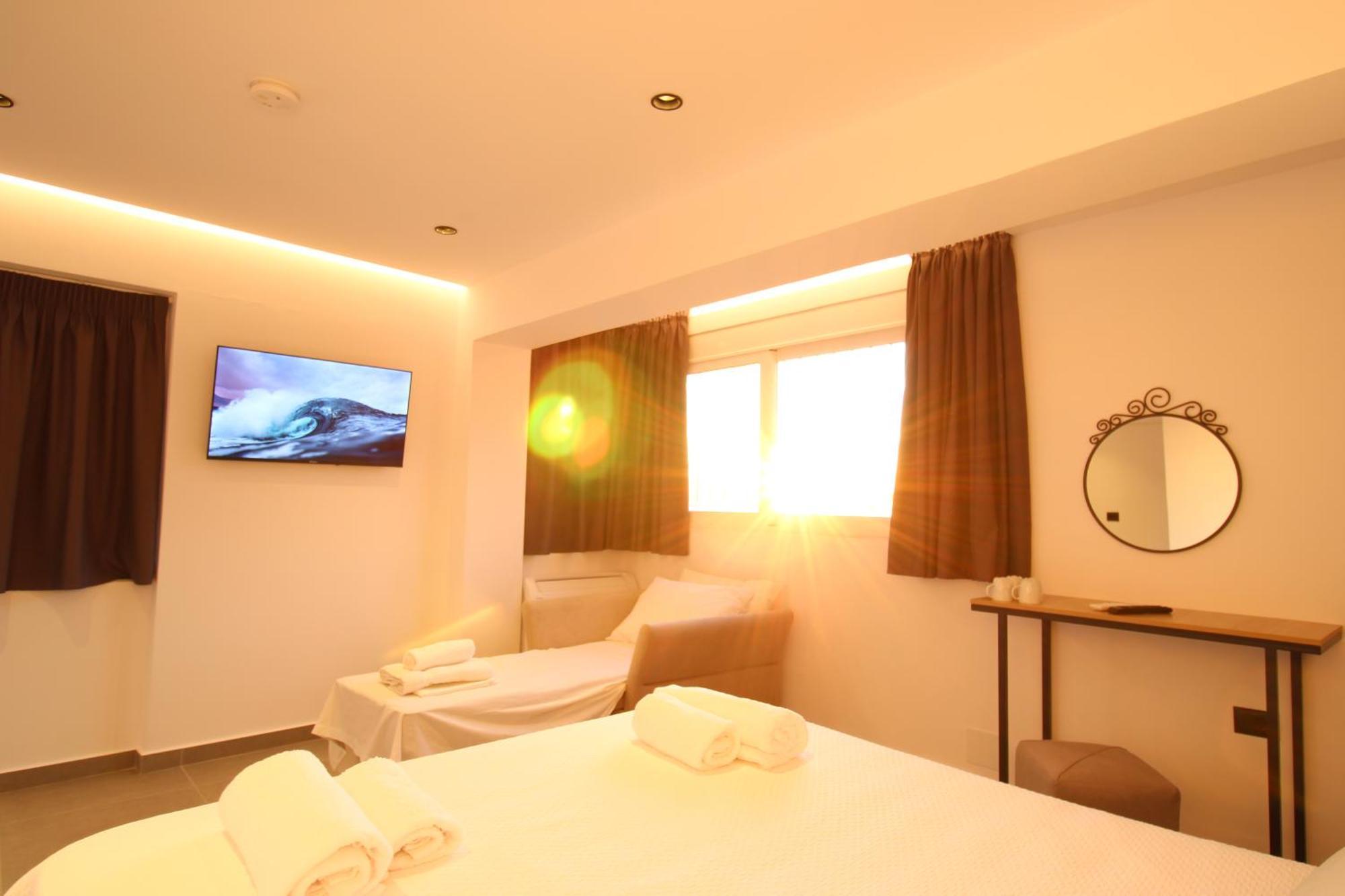 Melina'S Seaside Retreat Aparthotel Ksamil Ngoại thất bức ảnh
