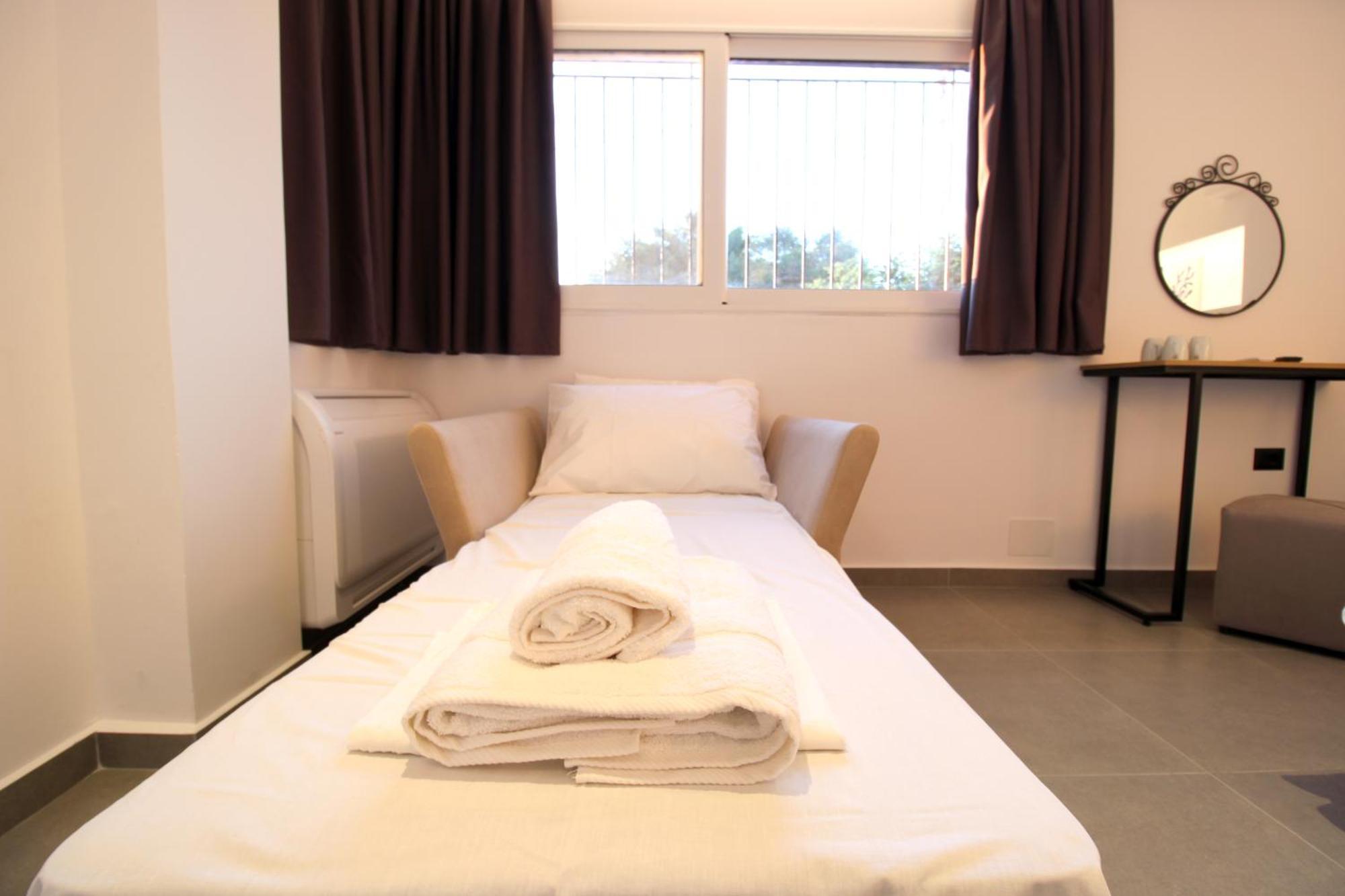 Melina'S Seaside Retreat Aparthotel Ksamil Ngoại thất bức ảnh