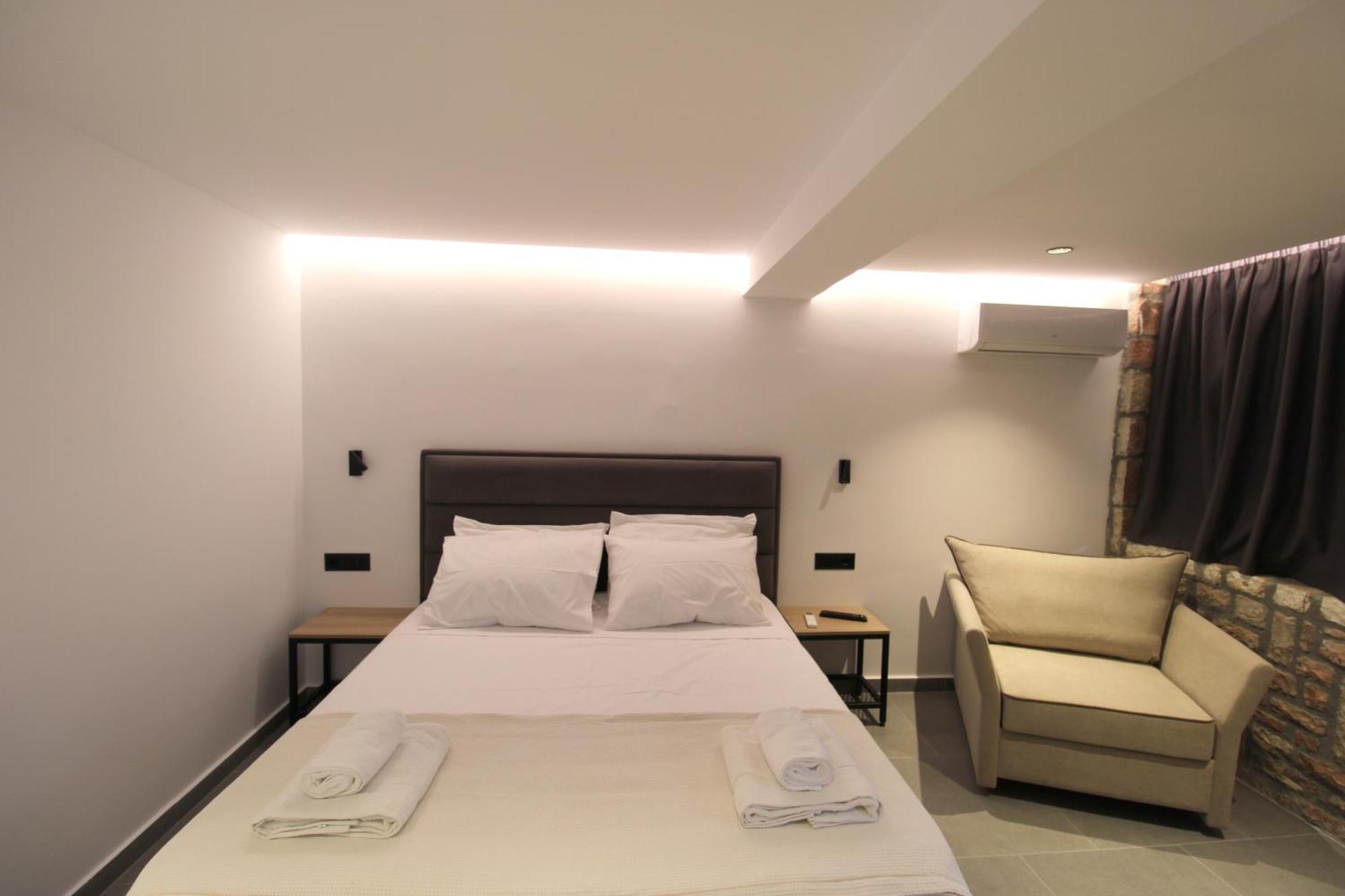 Melina'S Seaside Retreat Aparthotel Ksamil Ngoại thất bức ảnh