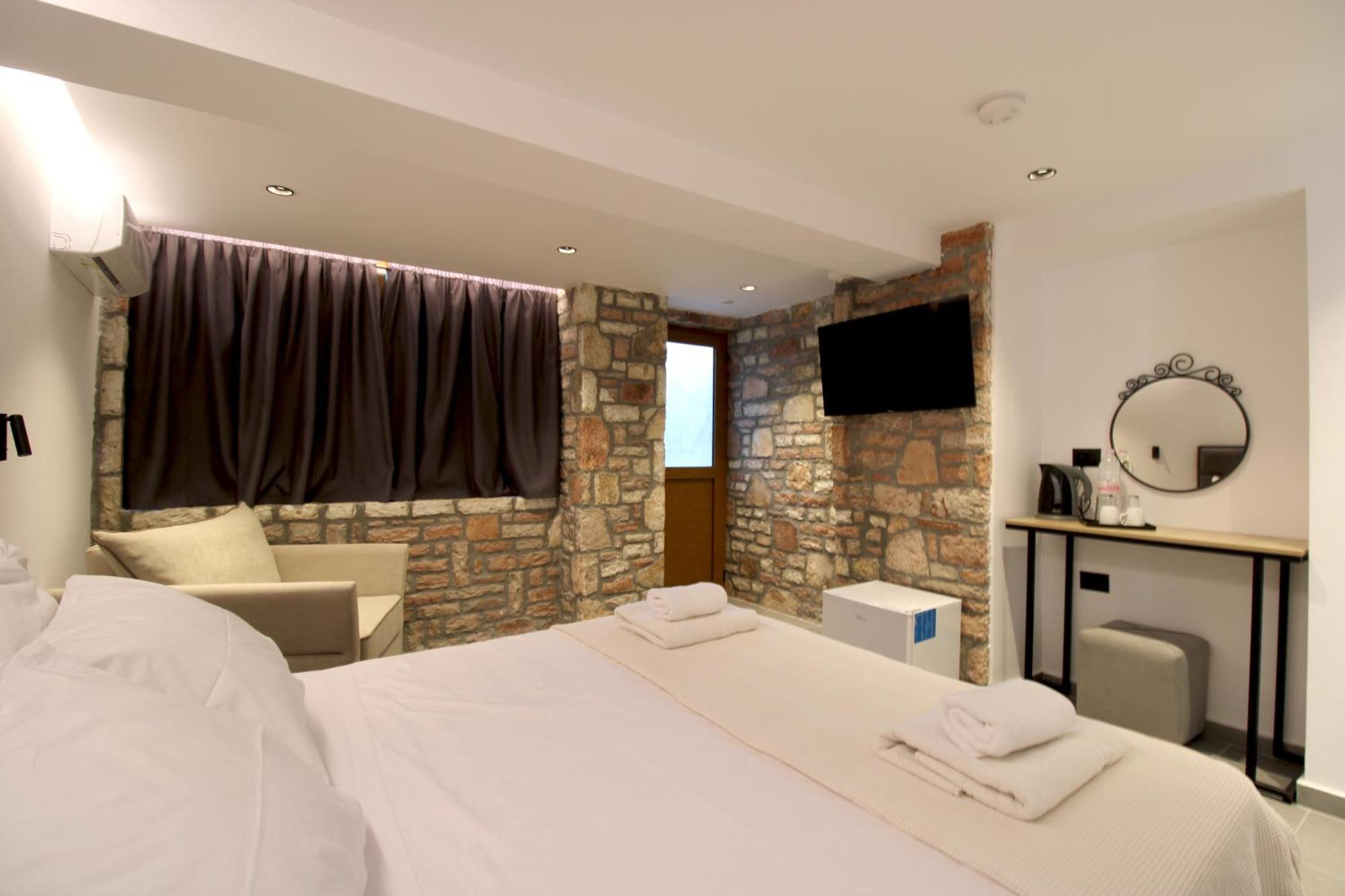 Melina'S Seaside Retreat Aparthotel Ksamil Ngoại thất bức ảnh