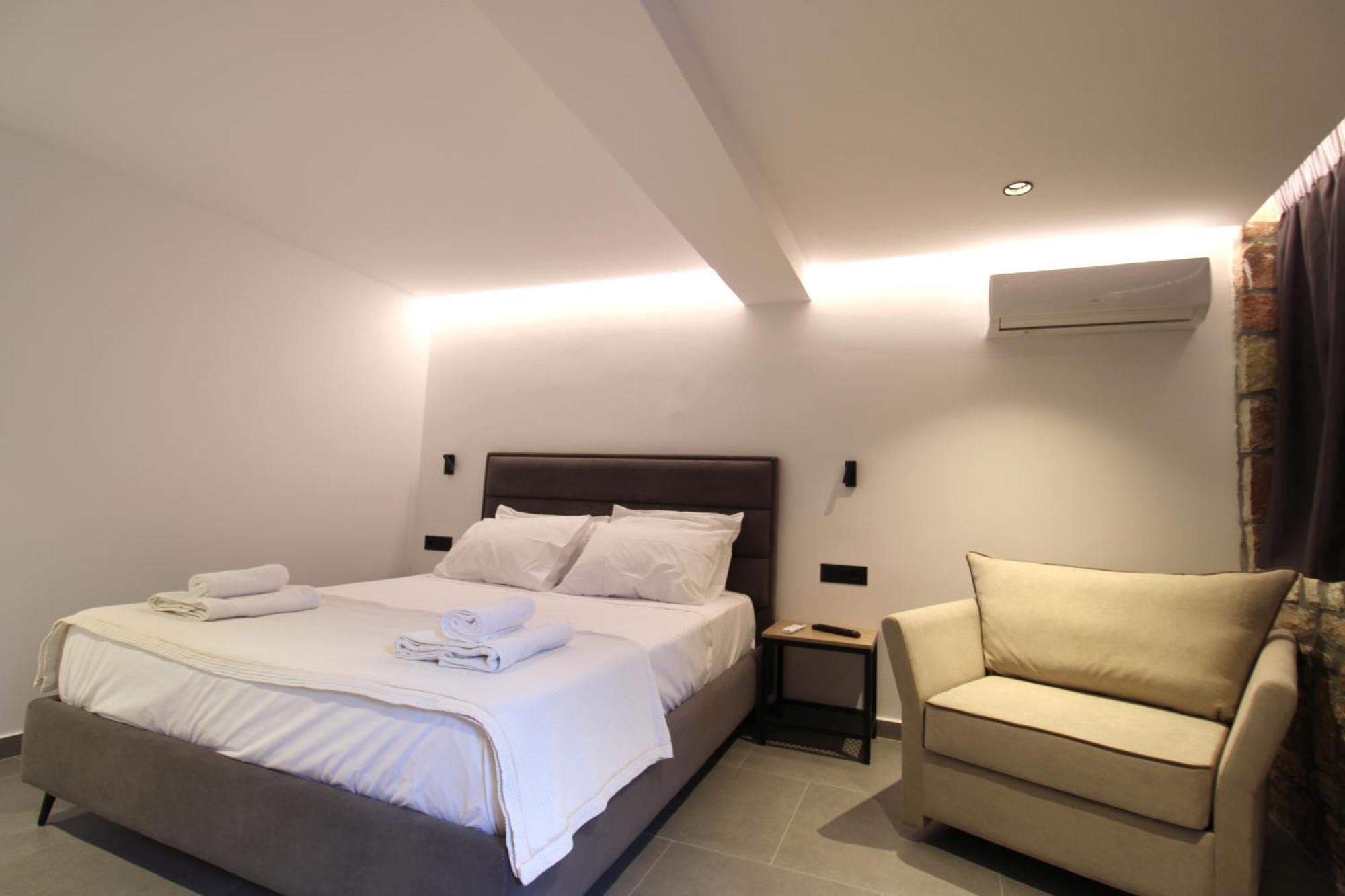Melina'S Seaside Retreat Aparthotel Ksamil Ngoại thất bức ảnh