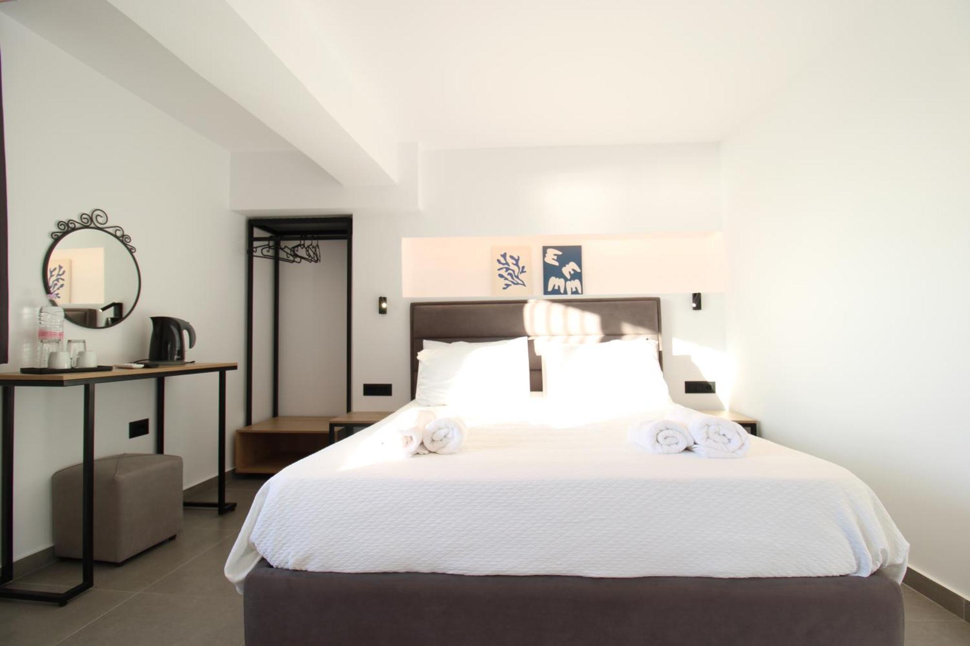 Melina'S Seaside Retreat Aparthotel Ksamil Ngoại thất bức ảnh