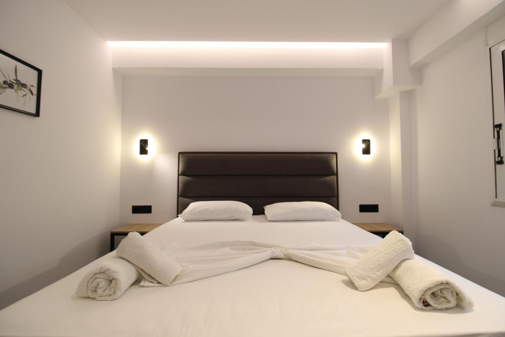 Melina'S Seaside Retreat Aparthotel Ksamil Ngoại thất bức ảnh