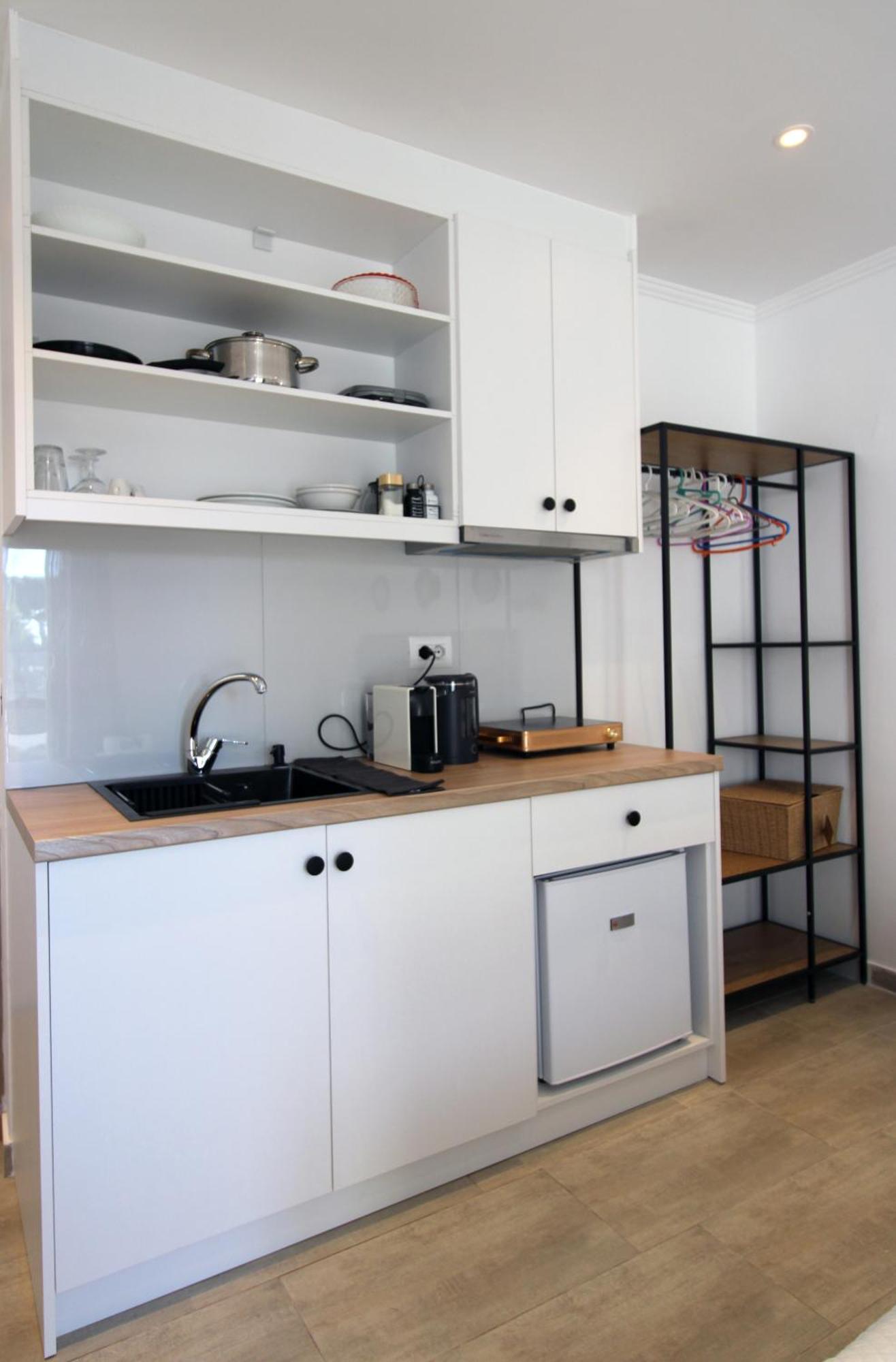 Melina'S Seaside Retreat Aparthotel Ksamil Ngoại thất bức ảnh