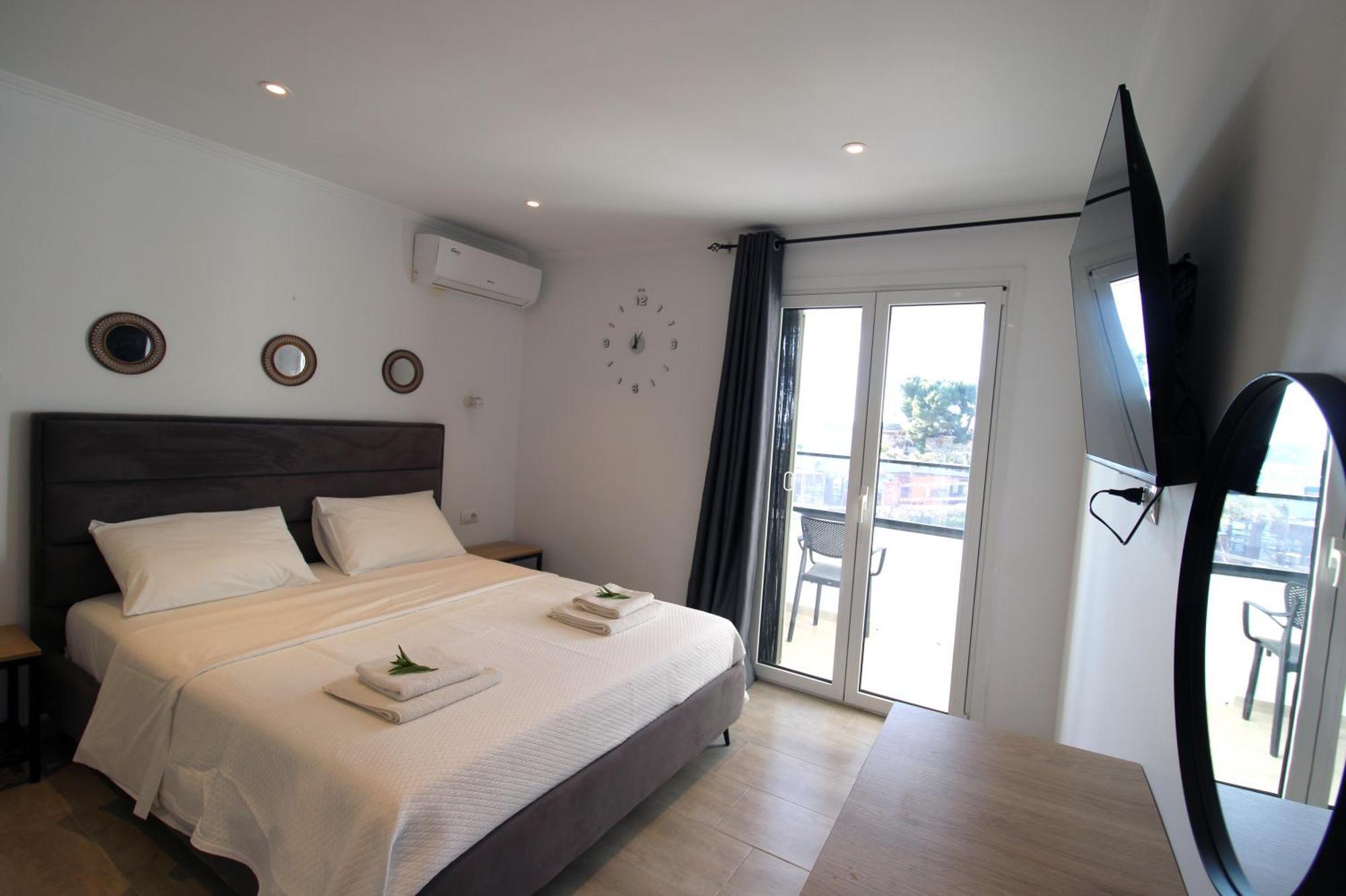 Melina'S Seaside Retreat Aparthotel Ksamil Ngoại thất bức ảnh
