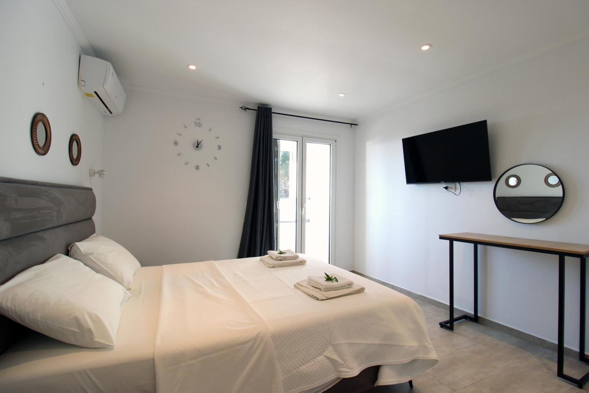 Melina'S Seaside Retreat Aparthotel Ksamil Ngoại thất bức ảnh